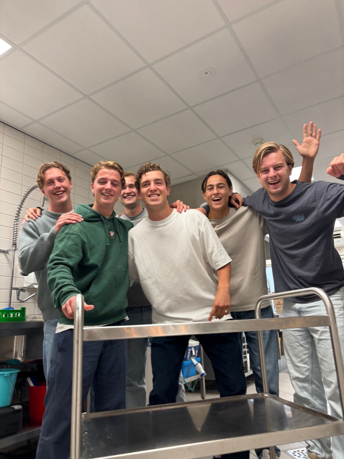 De oprichters van Mannen met Pannen samen op de foto